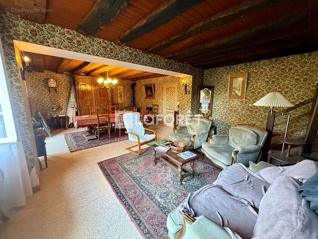 Maison à BARD-LES-PESMES