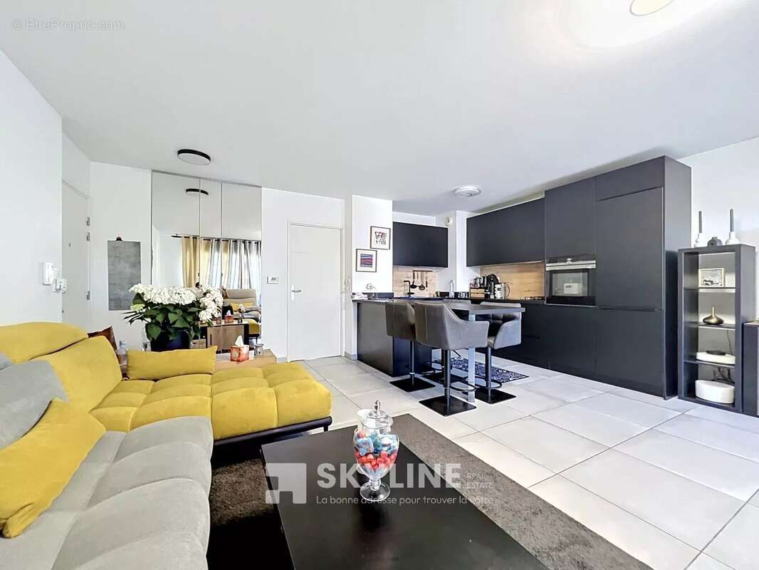 Appartement 73 m² à Marseille-9e  - photo 3