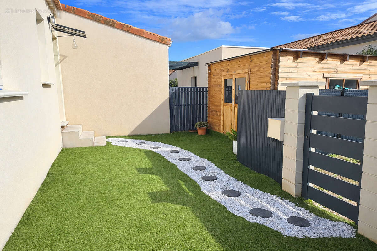 Maison à MONTELIMAR