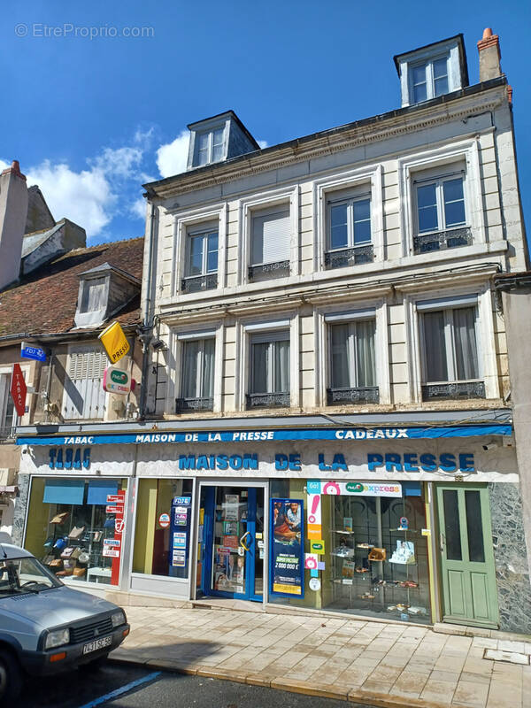 Appartement à LA CHARITE-SUR-LOIRE