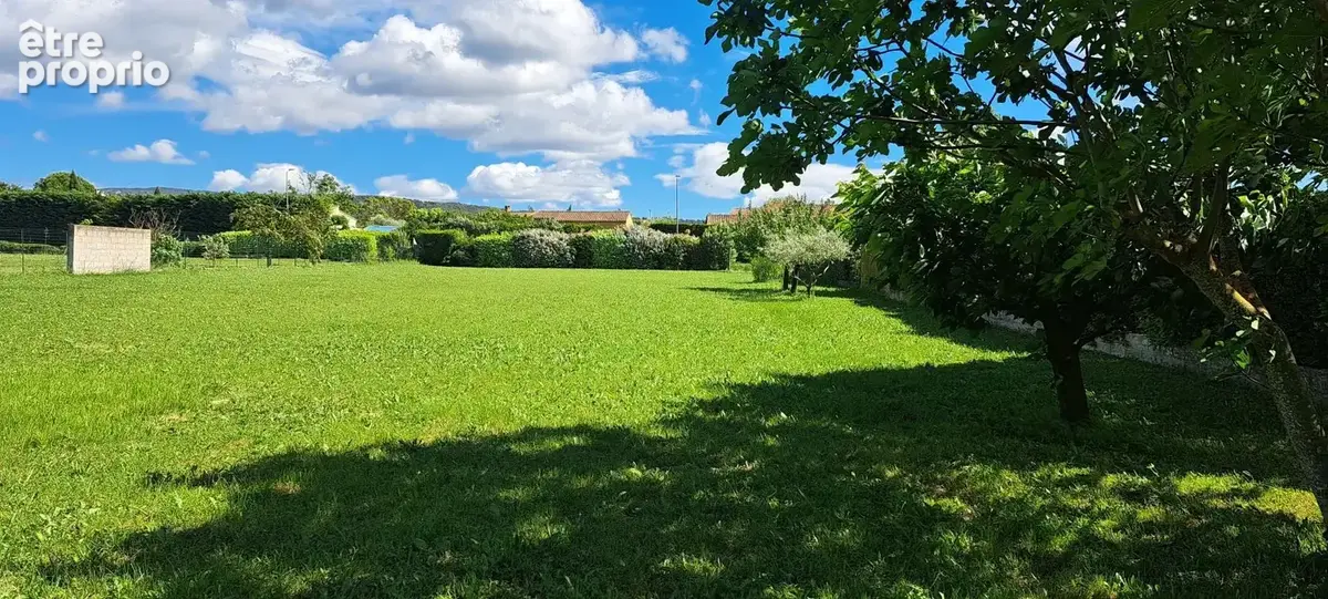 Terrain à bâtir de 1900 m² à PERNES-LES-FONTAINES (84) - photo 2