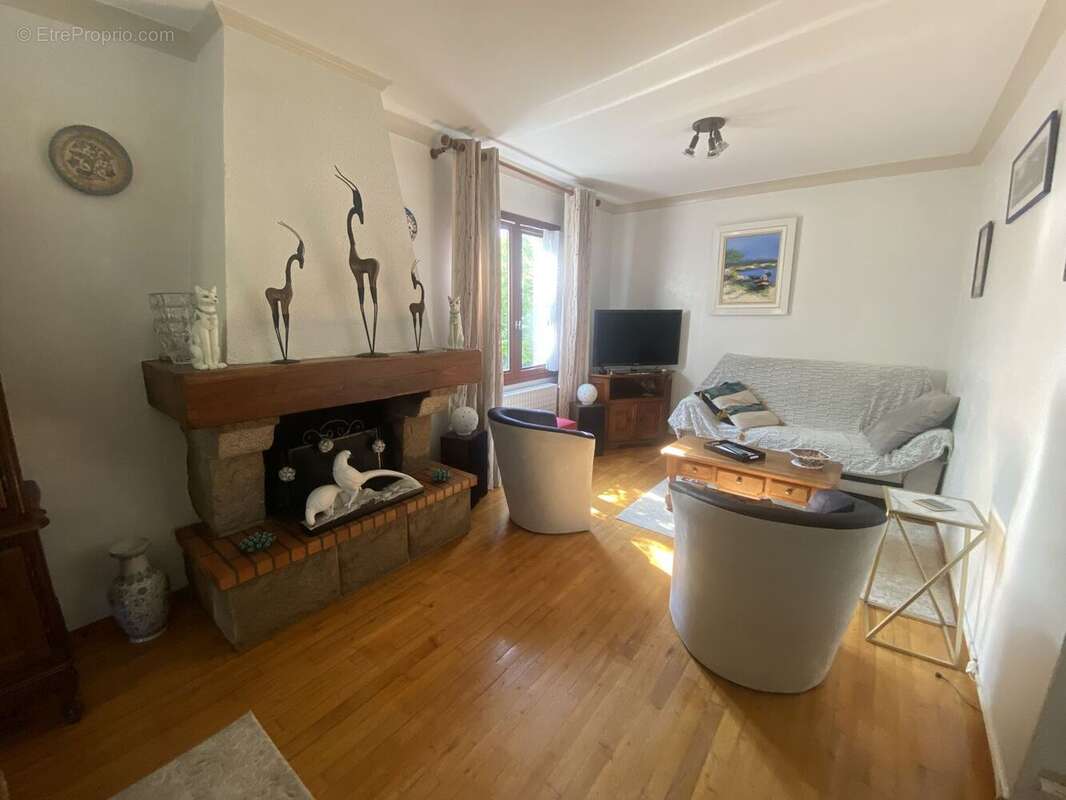 Maison 113 m² à Saint-Quay-Perros  - photo 5