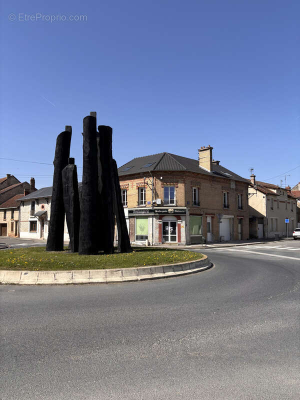 Commerce à FISMES