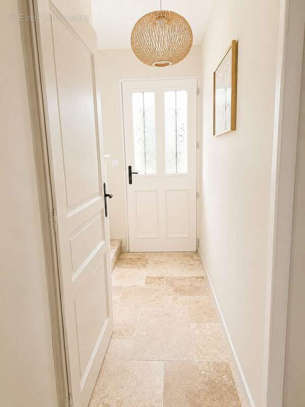 Maison 73 m² à Lezignan-La-Cebe  - photo 4