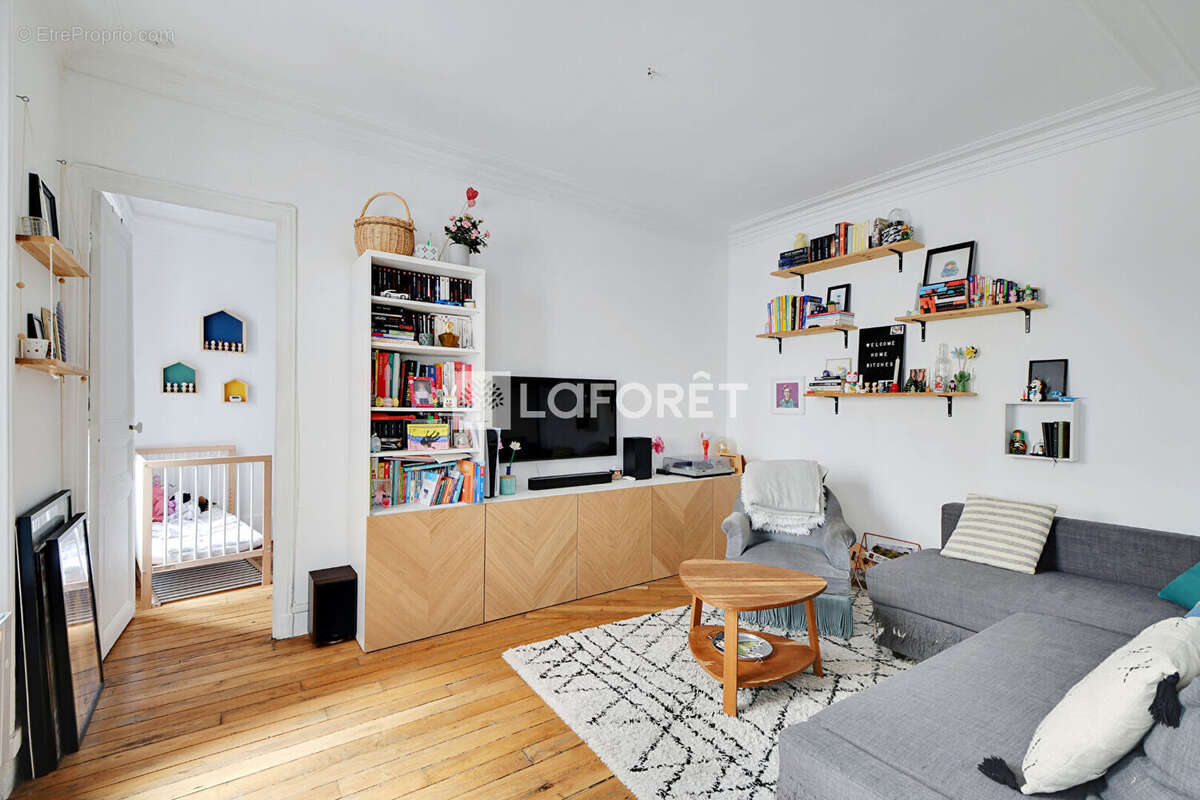 Appartement à PARIS-18E