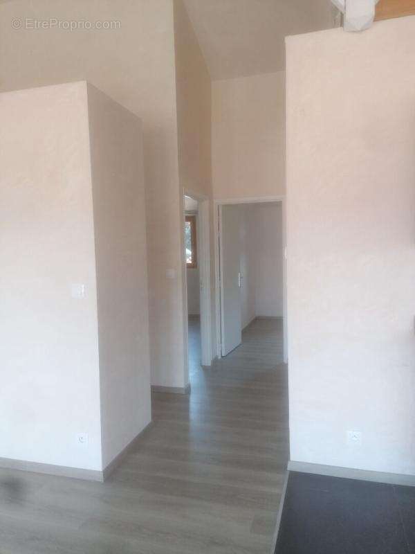 Appartement à GONNEVILLE-LA-MALLET