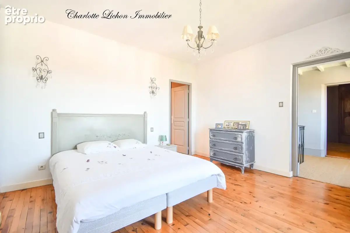 Maison 270 m2 - 5 chambres - double garage - photo 67