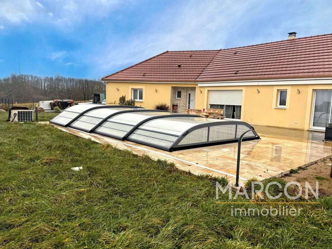 Maison à LA SOUTERRAINE