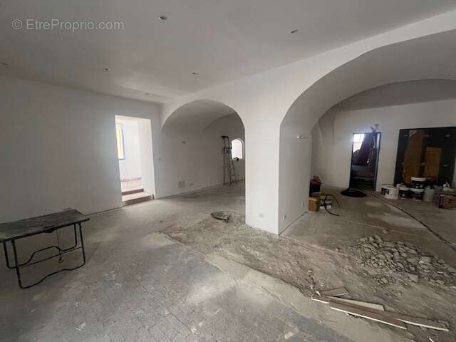 Commerce à PROPRIANO