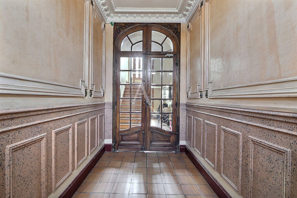 Appartement à LA COURNEUVE