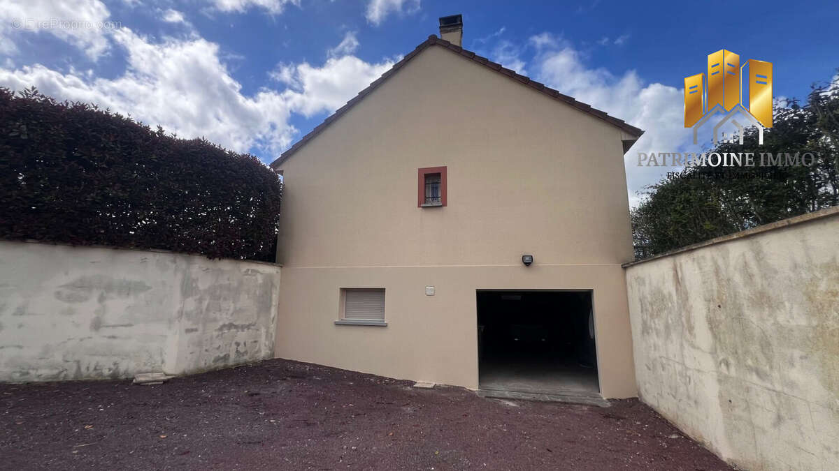 Maison à ARCONNAY