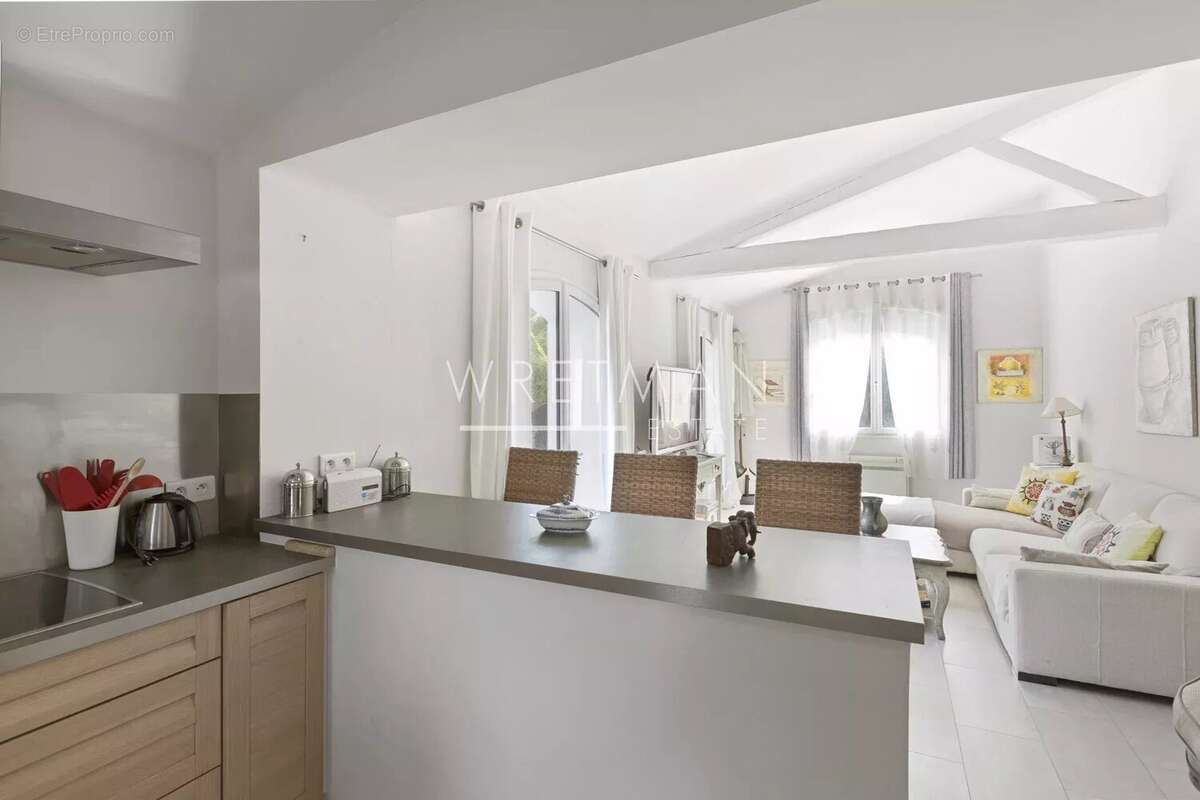 Maison à MOUGINS