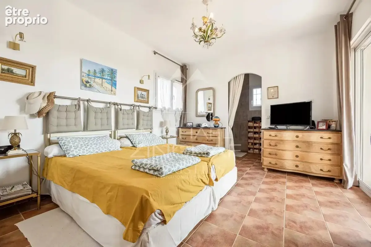 Proche Mandelieu - Tanneron Village - Elégante Villa Provençale - photo 8