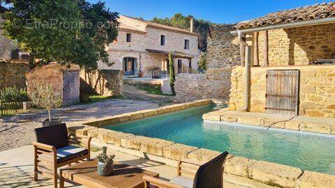 Maison à UZES