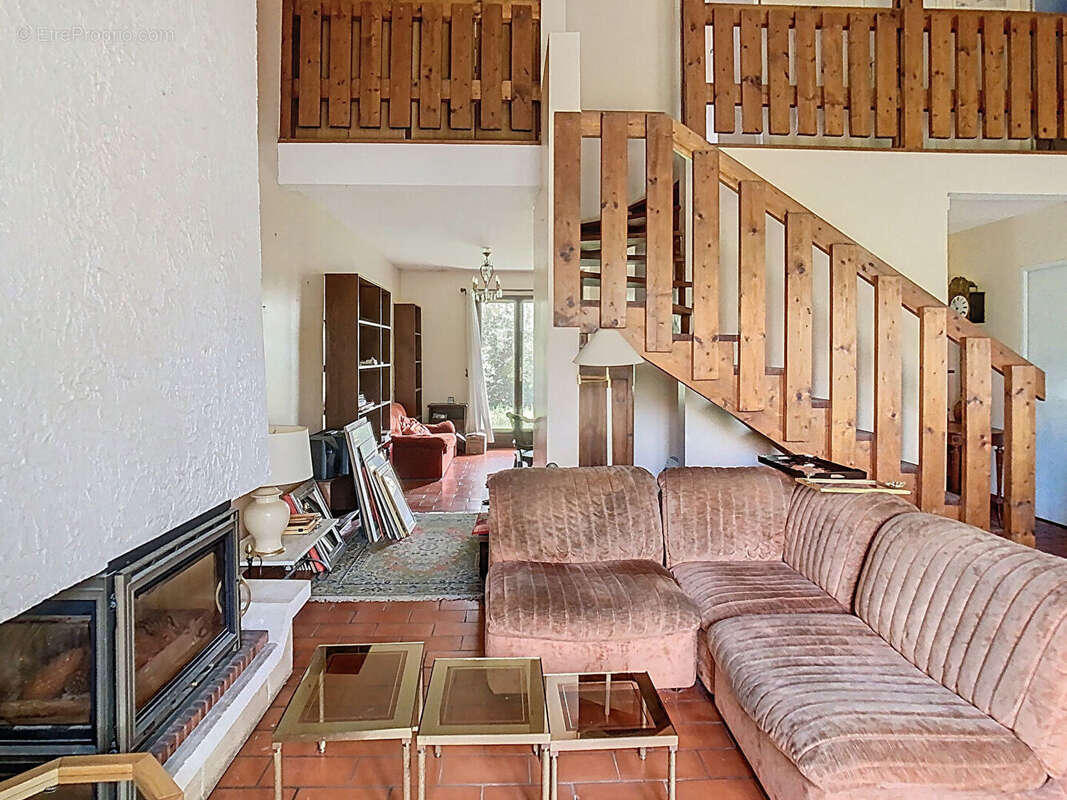 Maison à VILLENAVE-D'ORNON