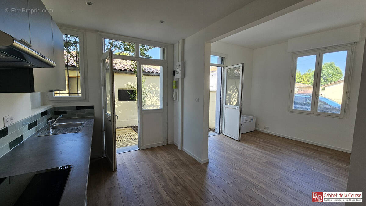 Appartement à BORDEAUX