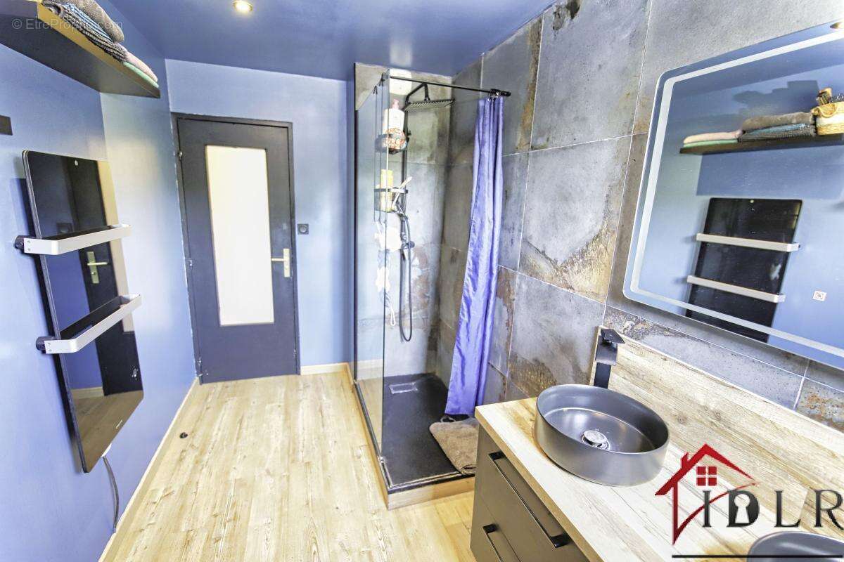 Appartement T4 3 chambres, balcon et  garage à vendre à Hyèr - photo 6