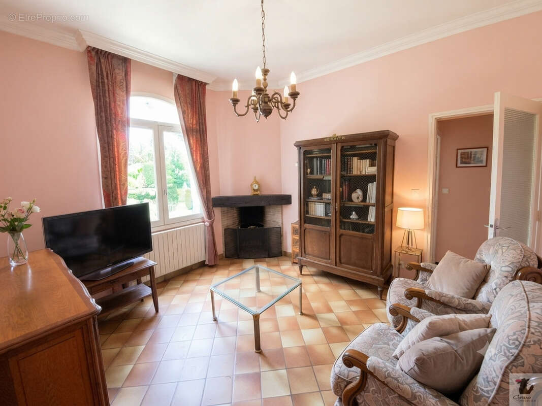 Maison de 110m2 avec terrasse 4 chambres - Séchoir à tabac - BERGERAC CENTRE - photo 4