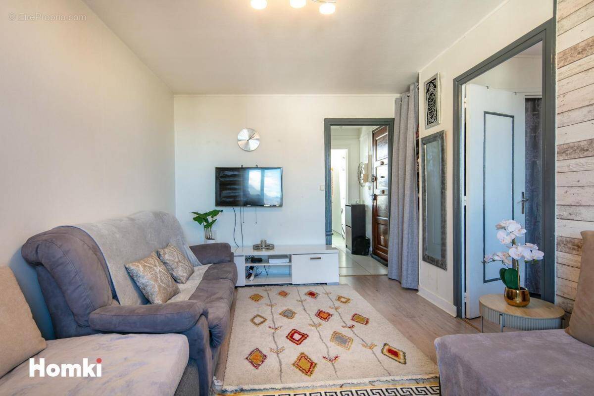 Appartement à FONTAINE