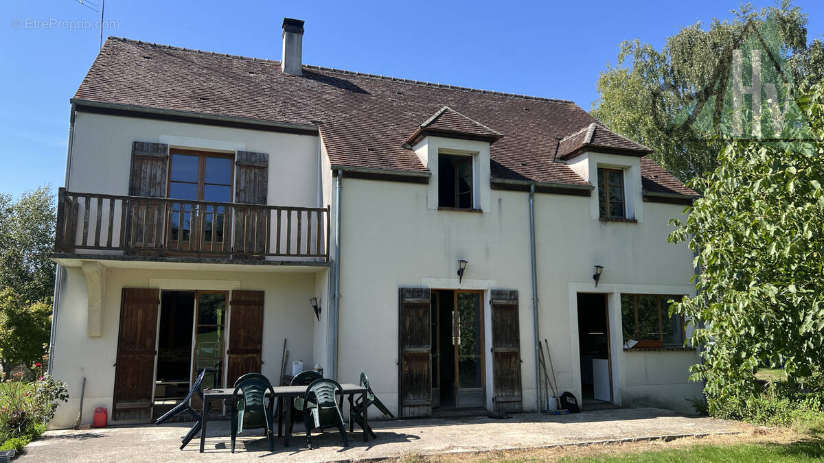 Maison à VOULX