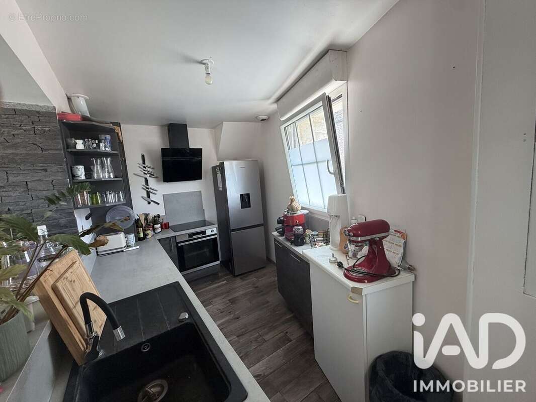 Maison 88 m² à Bouafles  - photo 4