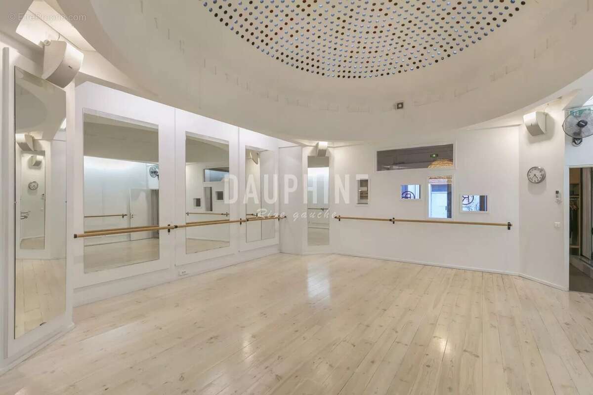 Appartement à PARIS-6E
