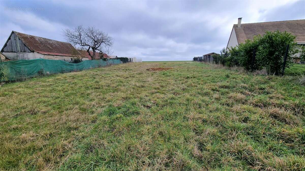 Proche bercheres saint germain - beau terrain à bâtir de 876 m² - photo 2