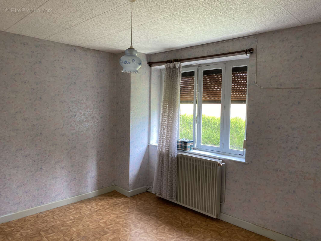 Maison à HEVILLIERS