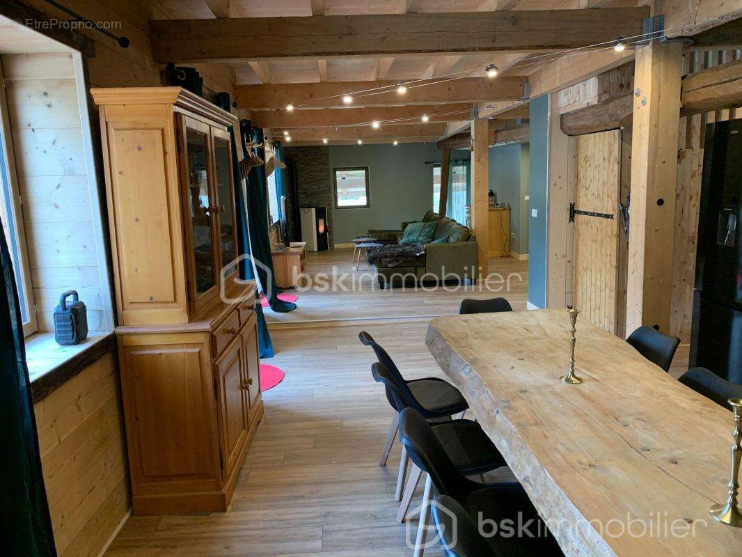 Appartement à TANINGES