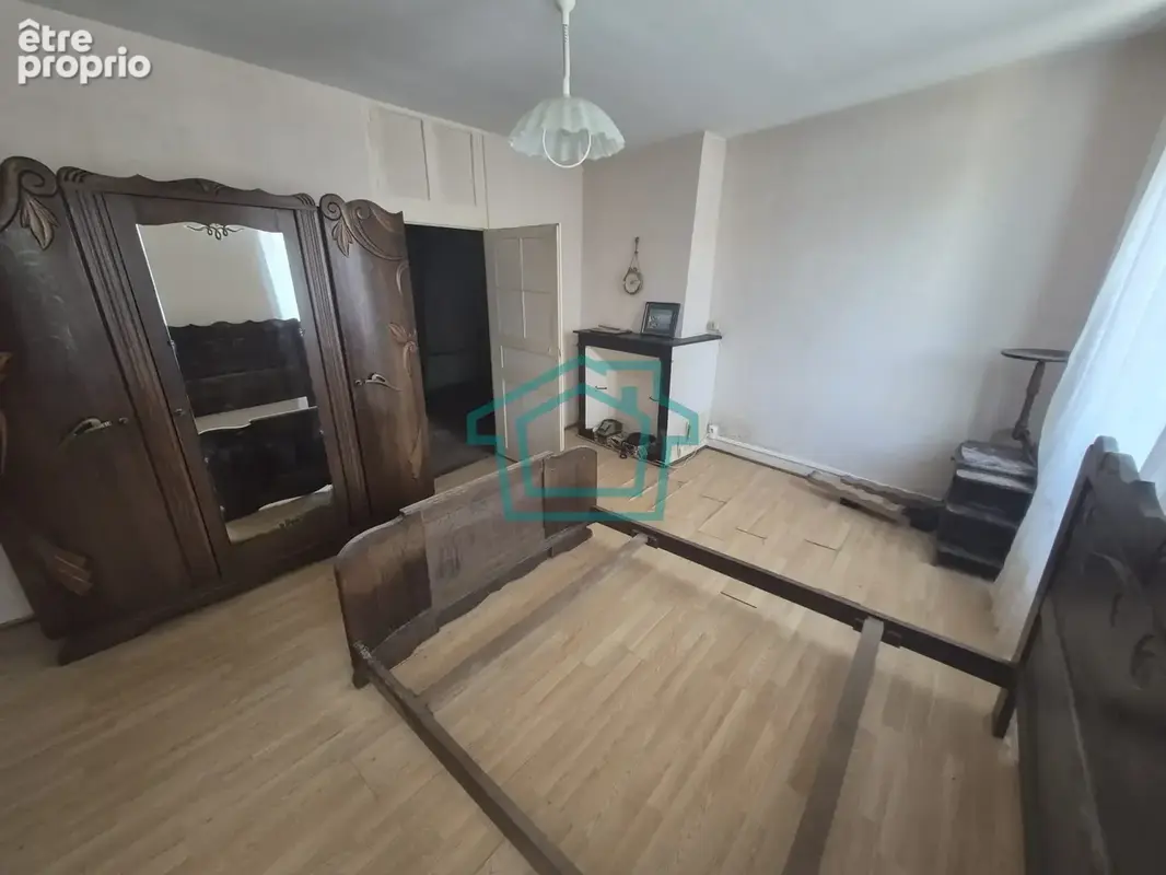 En exclusivité IMMEUBLE  (Locaux + résidence principale) 120m2 / 375 m2 terrain la Queue-les-Yvelines - photo 11