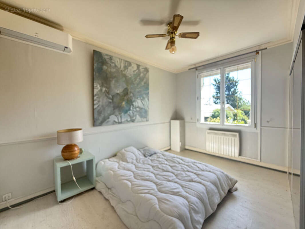 Ensemble immobilier avec deux maisons et piscine à Pujols - photo 10