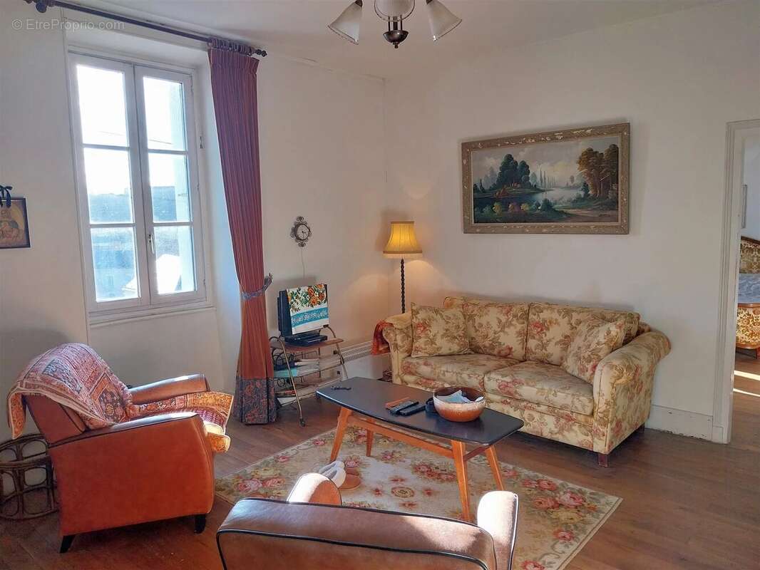 Maison à ARGENTON-SUR-CREUSE