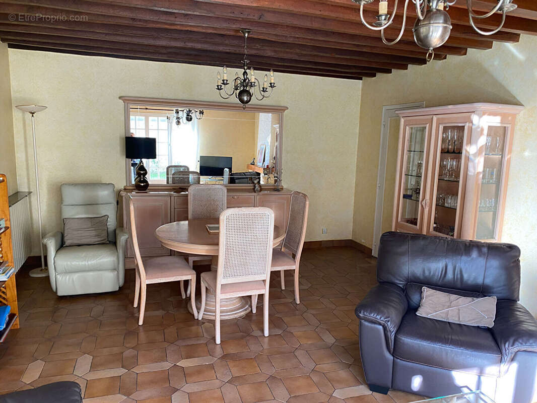 Maison à LE MESNIL-EN-THELLE