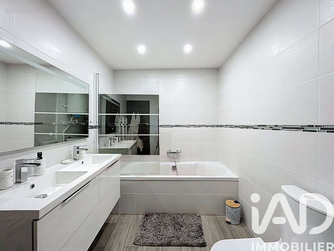 Photo 8 - Maison à SAINT-LAURENT-DE-LA-SALANQUE