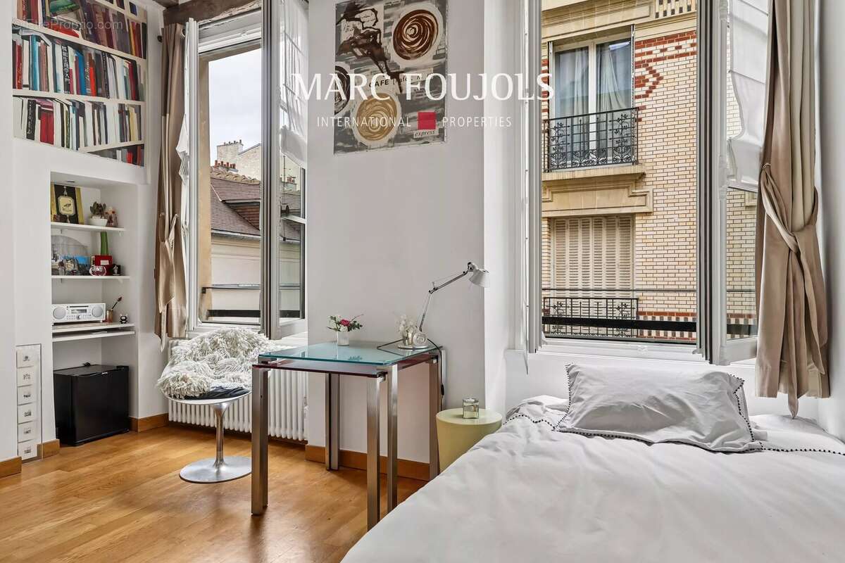 Appartement à PARIS-7E