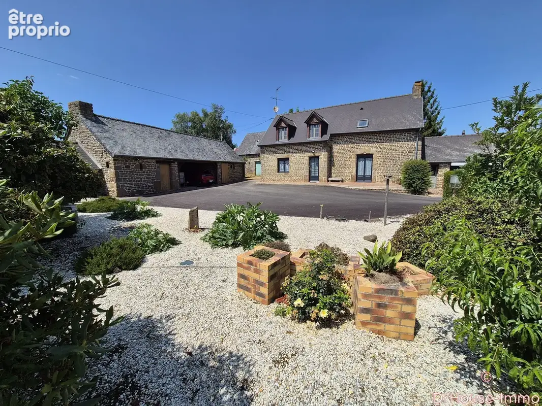 Maison 4 pièces 103 m² à vendre à Gorron (53120) - photo 2