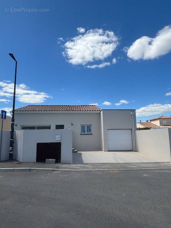 Maison à SAUVIAN