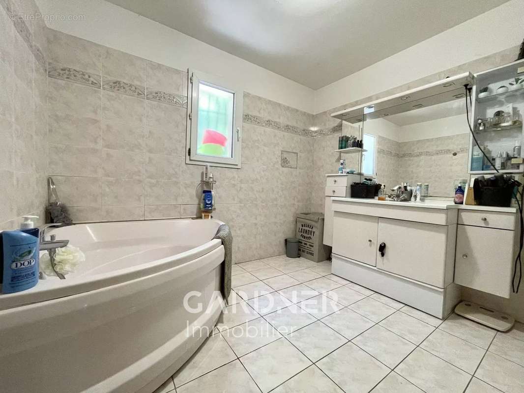 Maison à MARSEILLE-11E