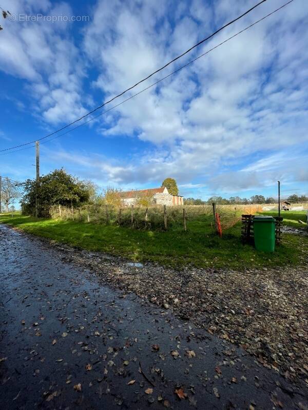Terrain à CHAUMONT-EN-VEXIN