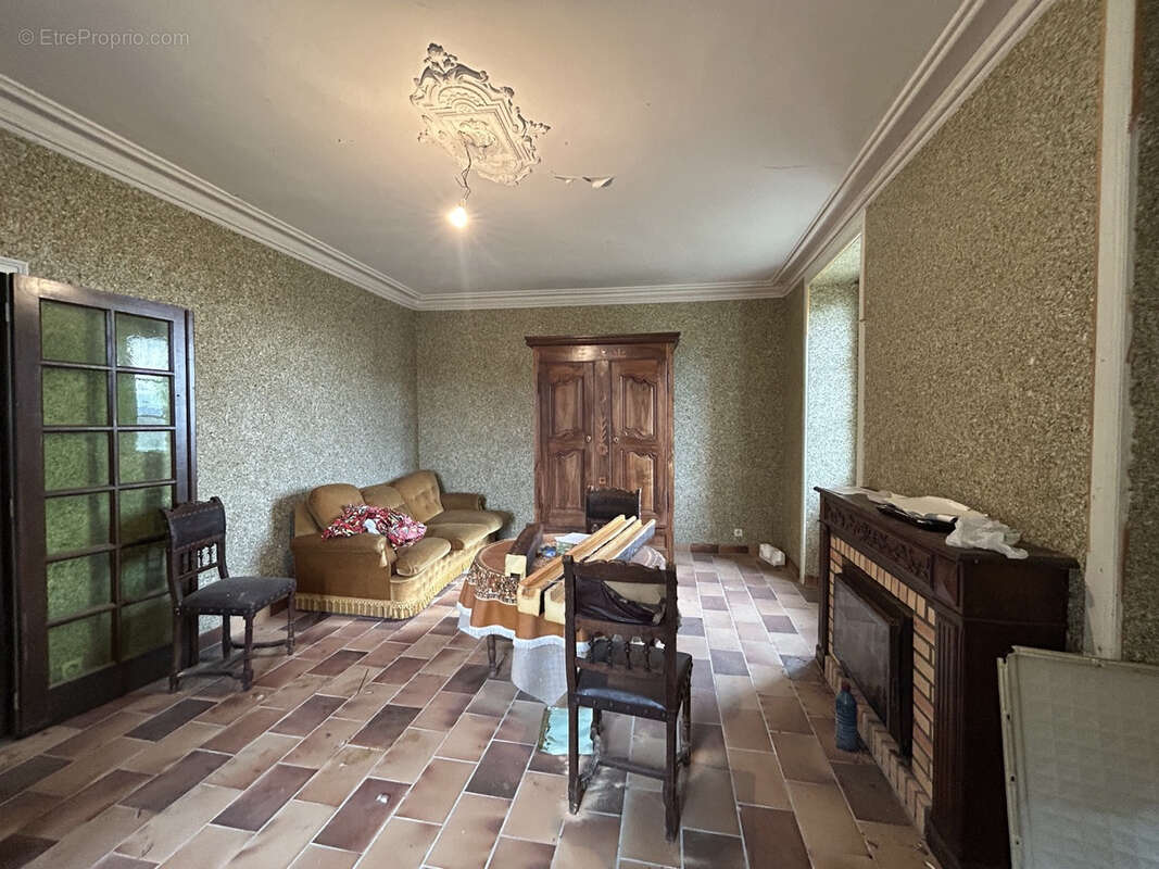 Maison à NAVES