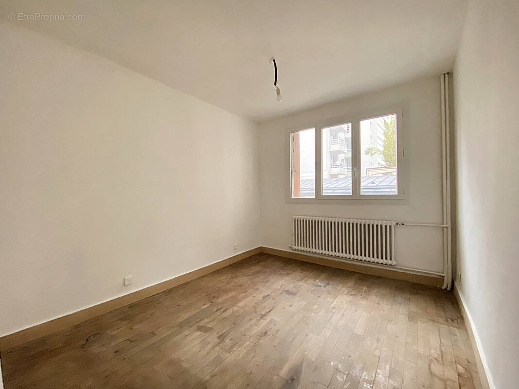 Appartement à PARIS-20E