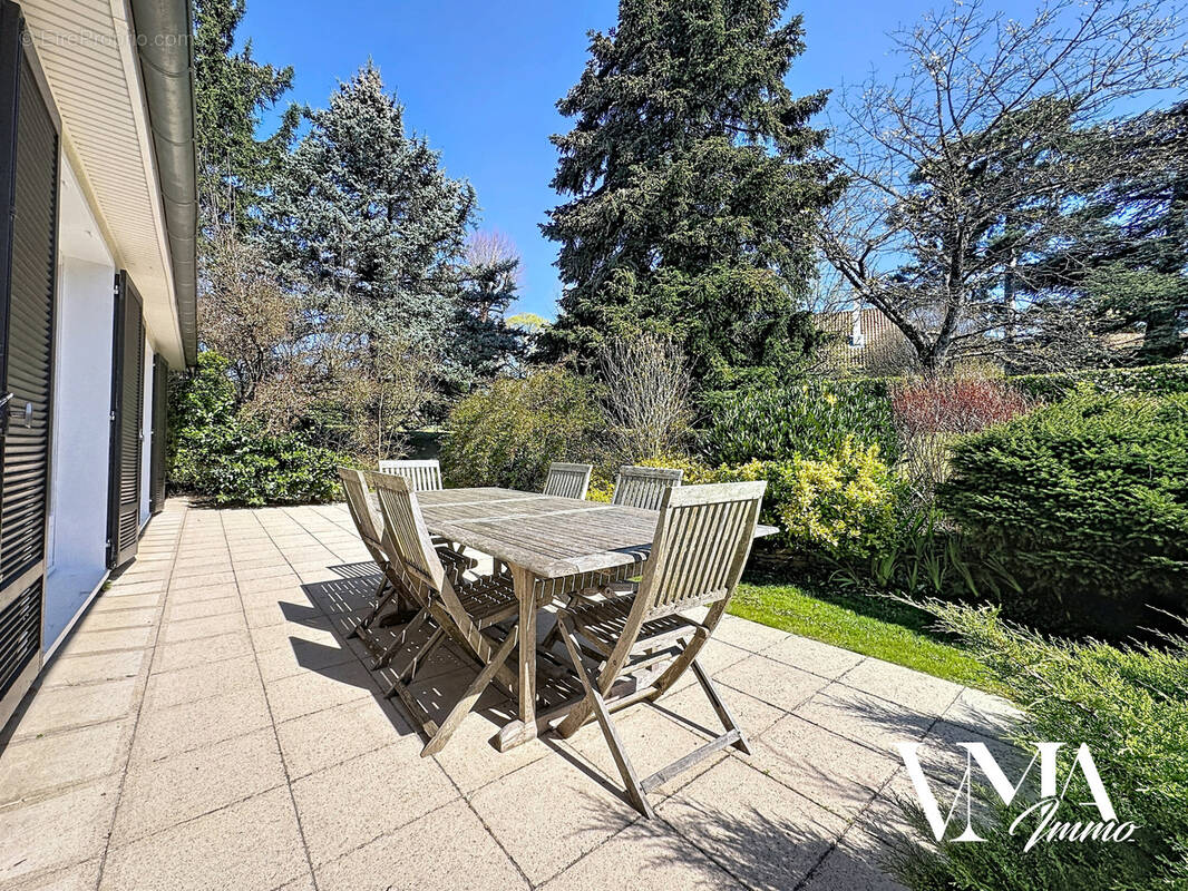 Maison à DARDILLY