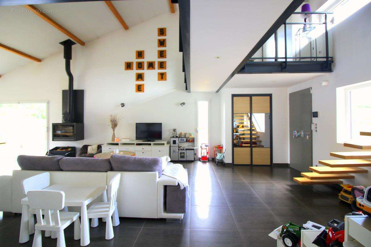Maison à BIZIAT