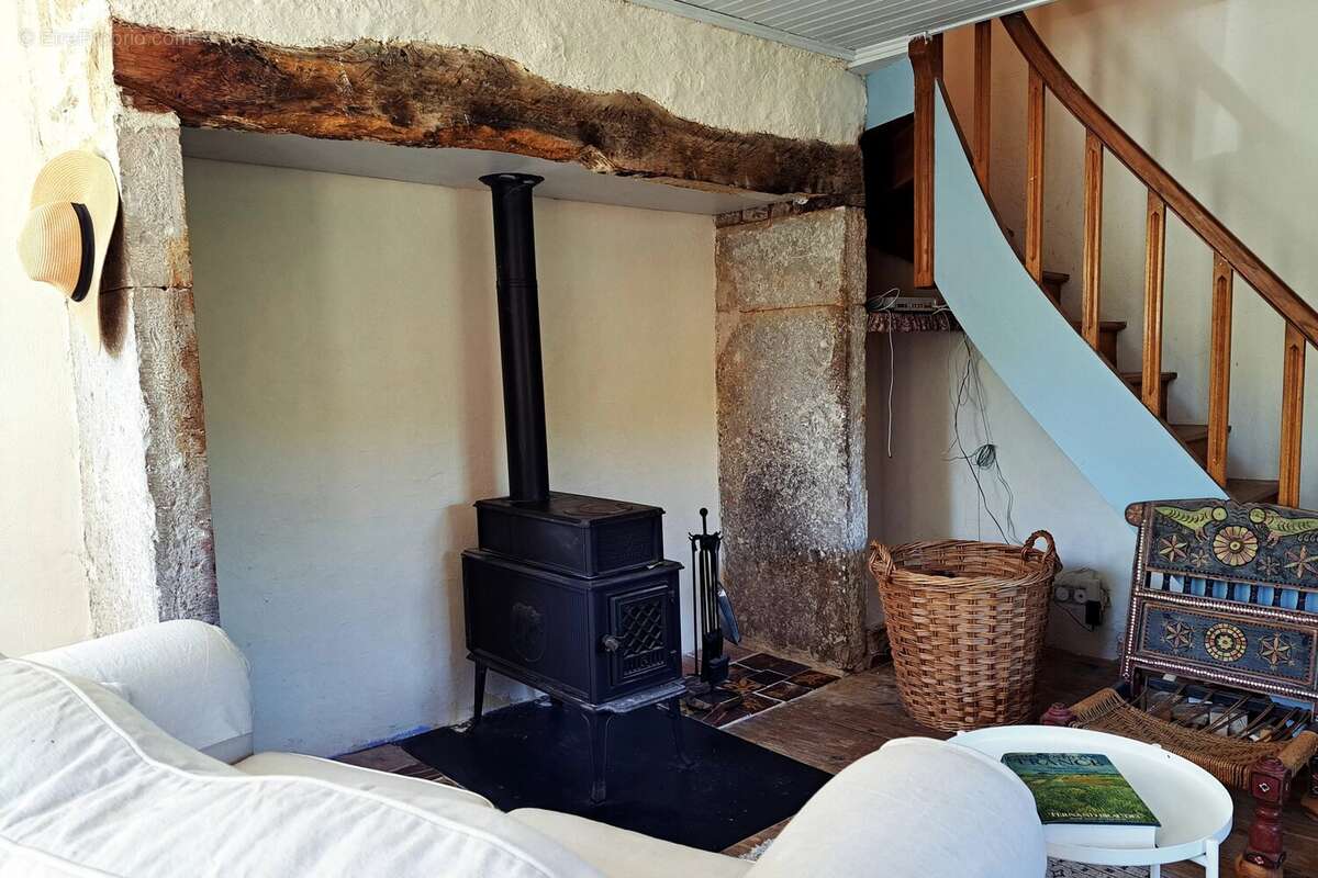 Maison à LAUZES