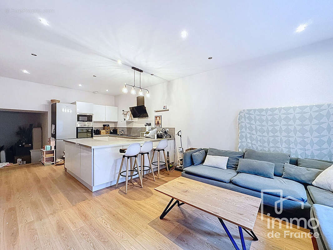 Appartement à BELLEGARDE-SUR-VALSERINE