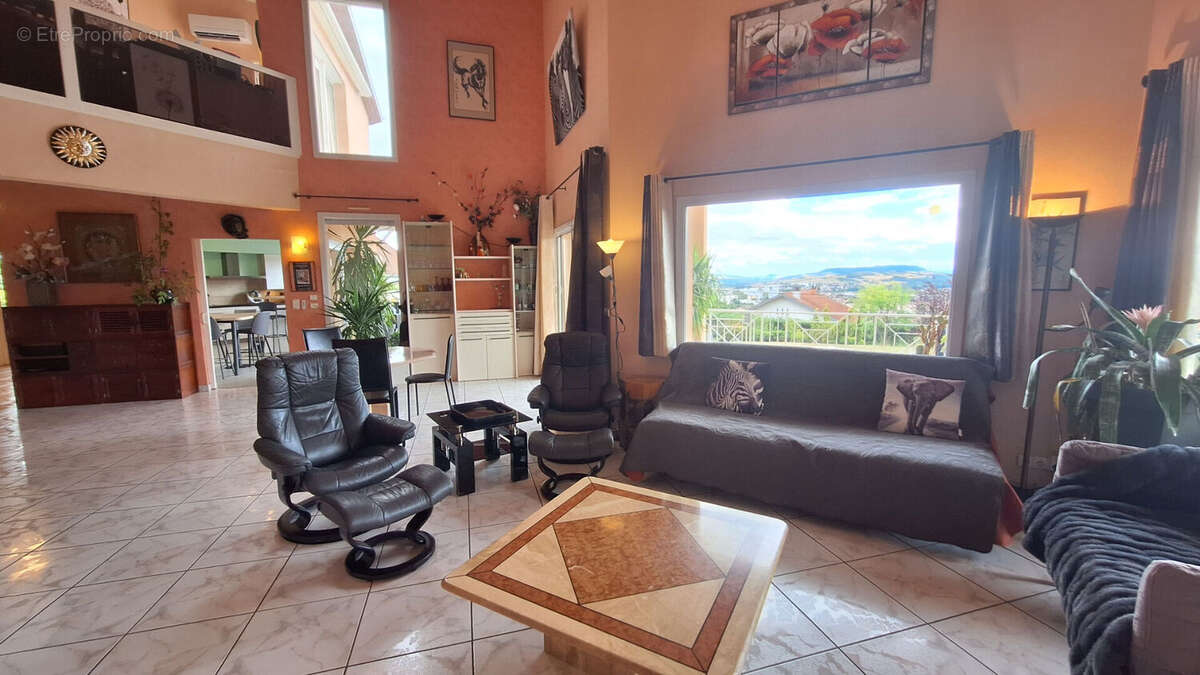 Maison à COURNON-D'AUVERGNE