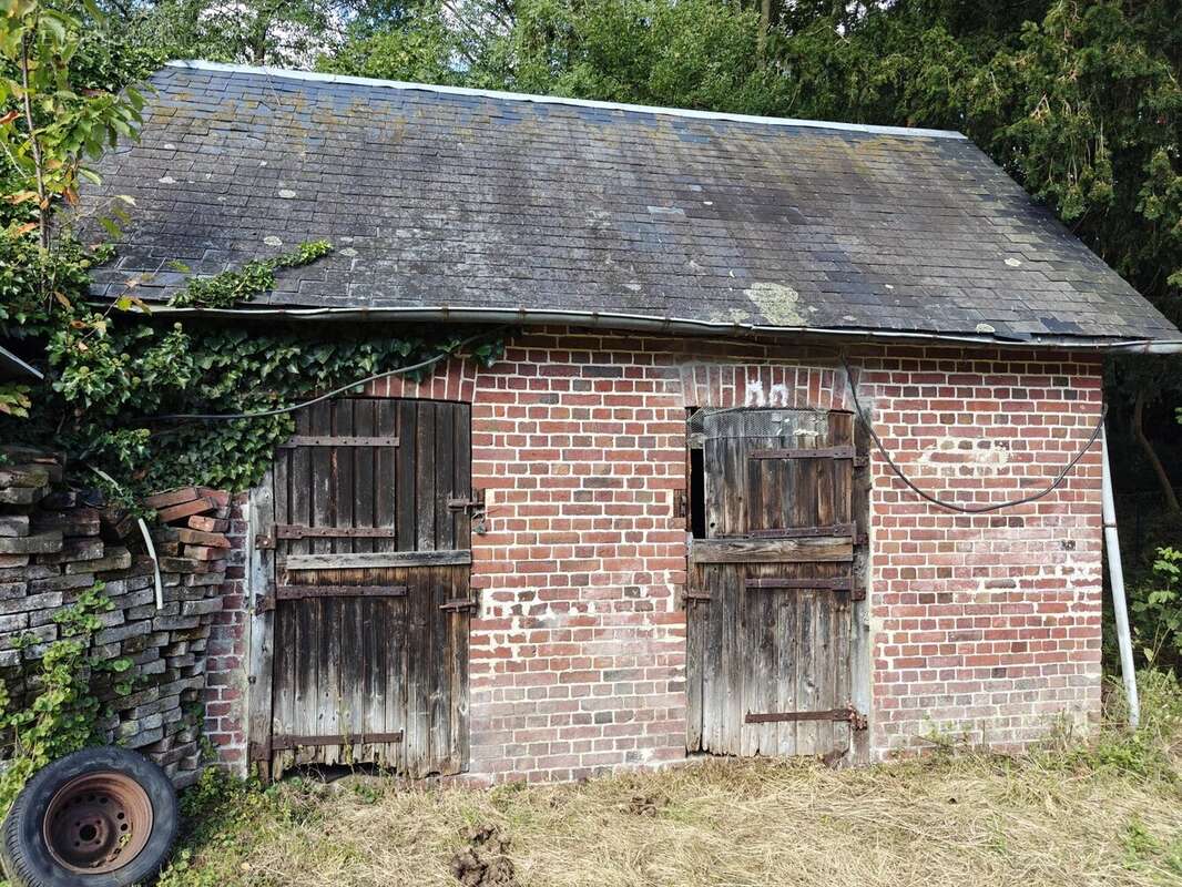 Maison à SAINT-PIERRE-DE-SALERNE