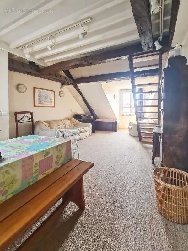 Appartement à PARIS-4E