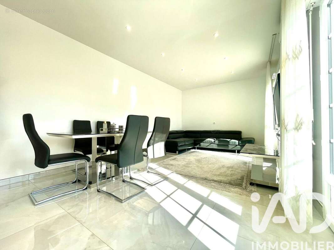 Photo 3 - Maison à MAROLLES-SUR-SEINE