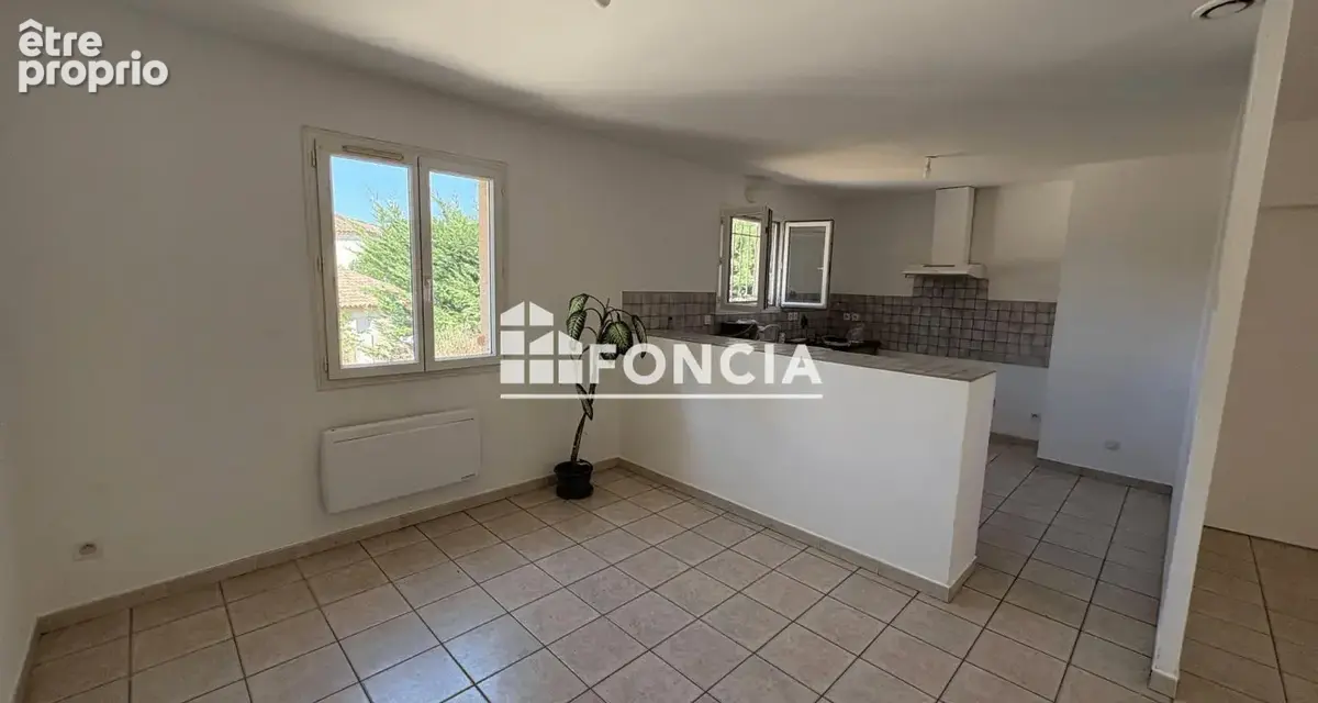 Villa de plain-pied 3 chambres — Cannes-et-Clairan  Terrain 900 m² - photo 4